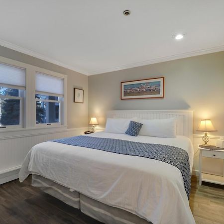 111 Water Street Inn Boyne City Esterno foto
